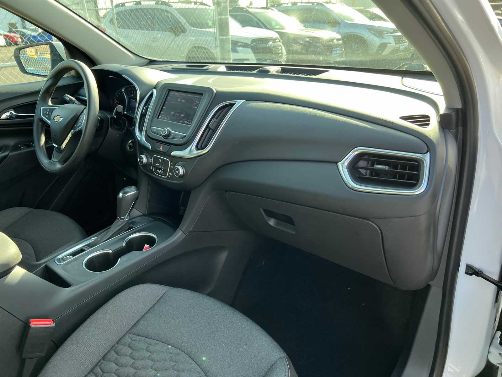 Thumbnail: 2020 Chevrolet Equinox - 26