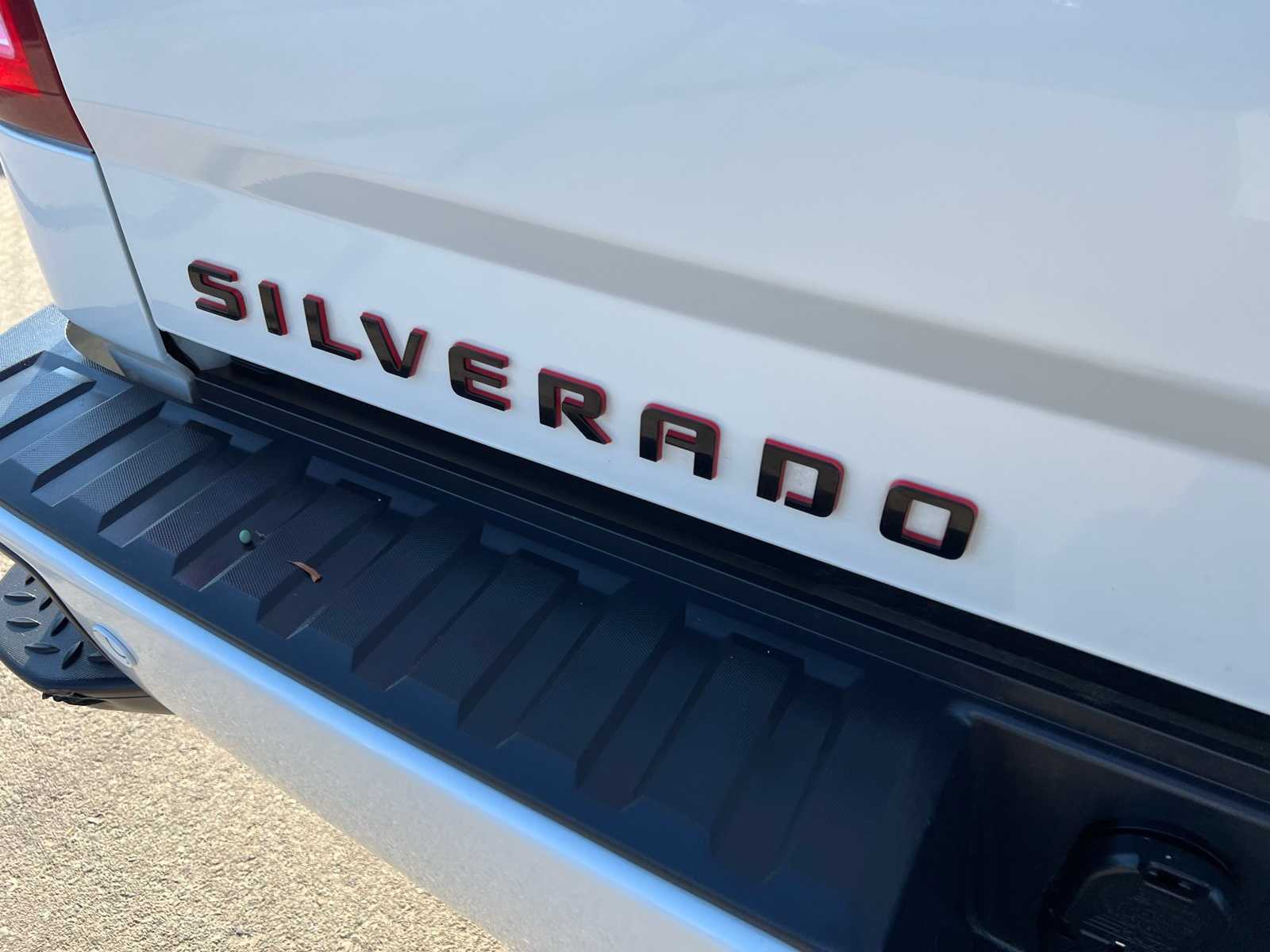 Thumbnail: 2018 Chevrolet Silverado 1500 - 5