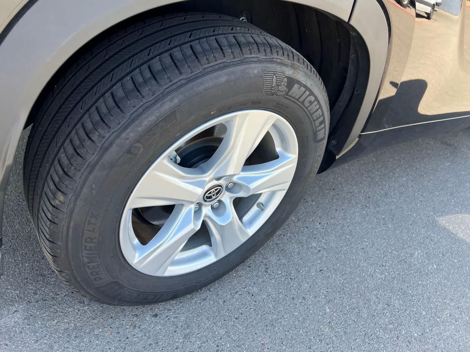 Thumbnail: 2025 Toyota Highlander - 21