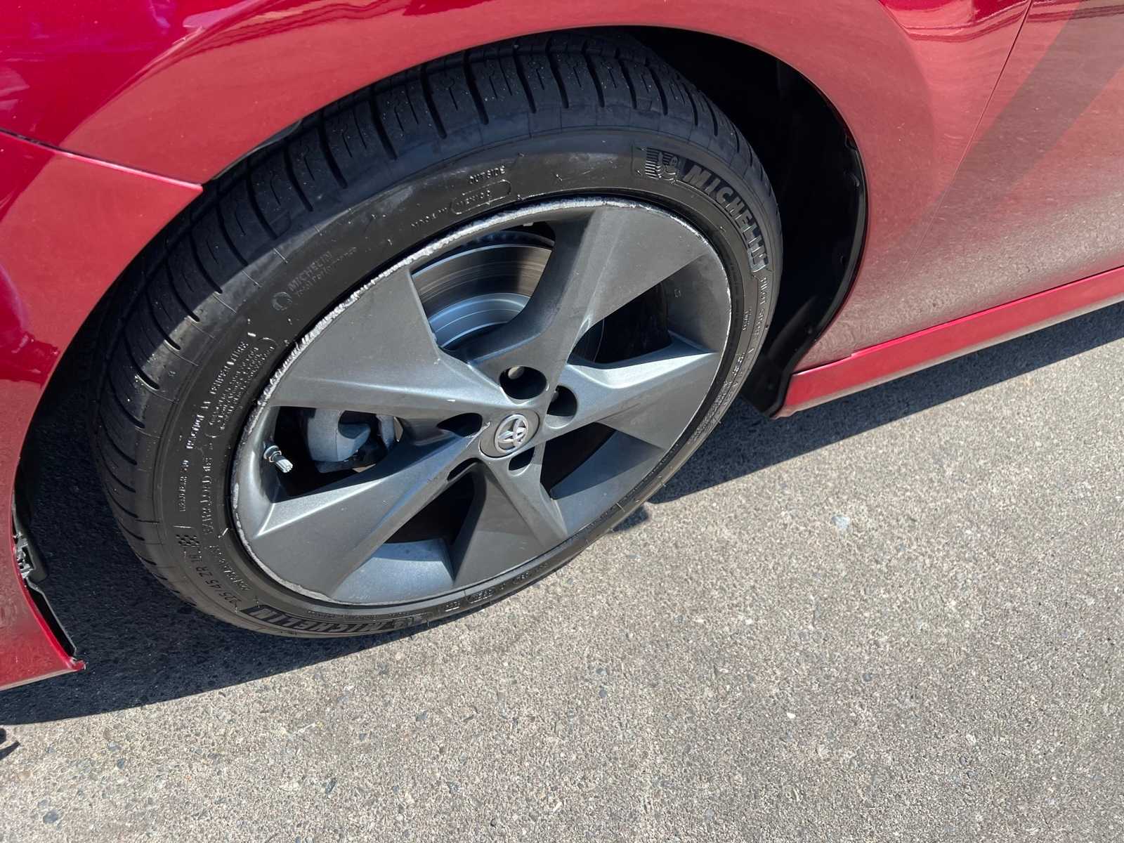 Thumbnail: 2019 Toyota Camry - 11