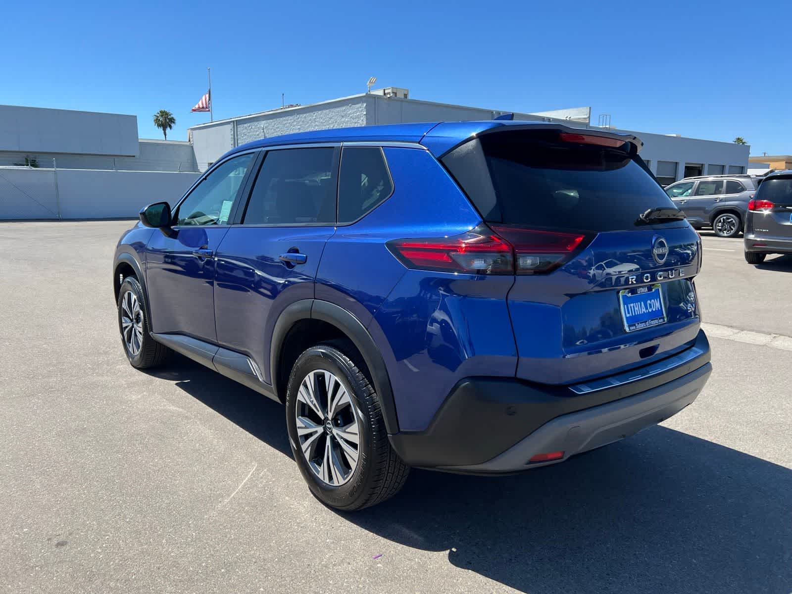 Thumbnail: 2023 Nissan Rogue - 3