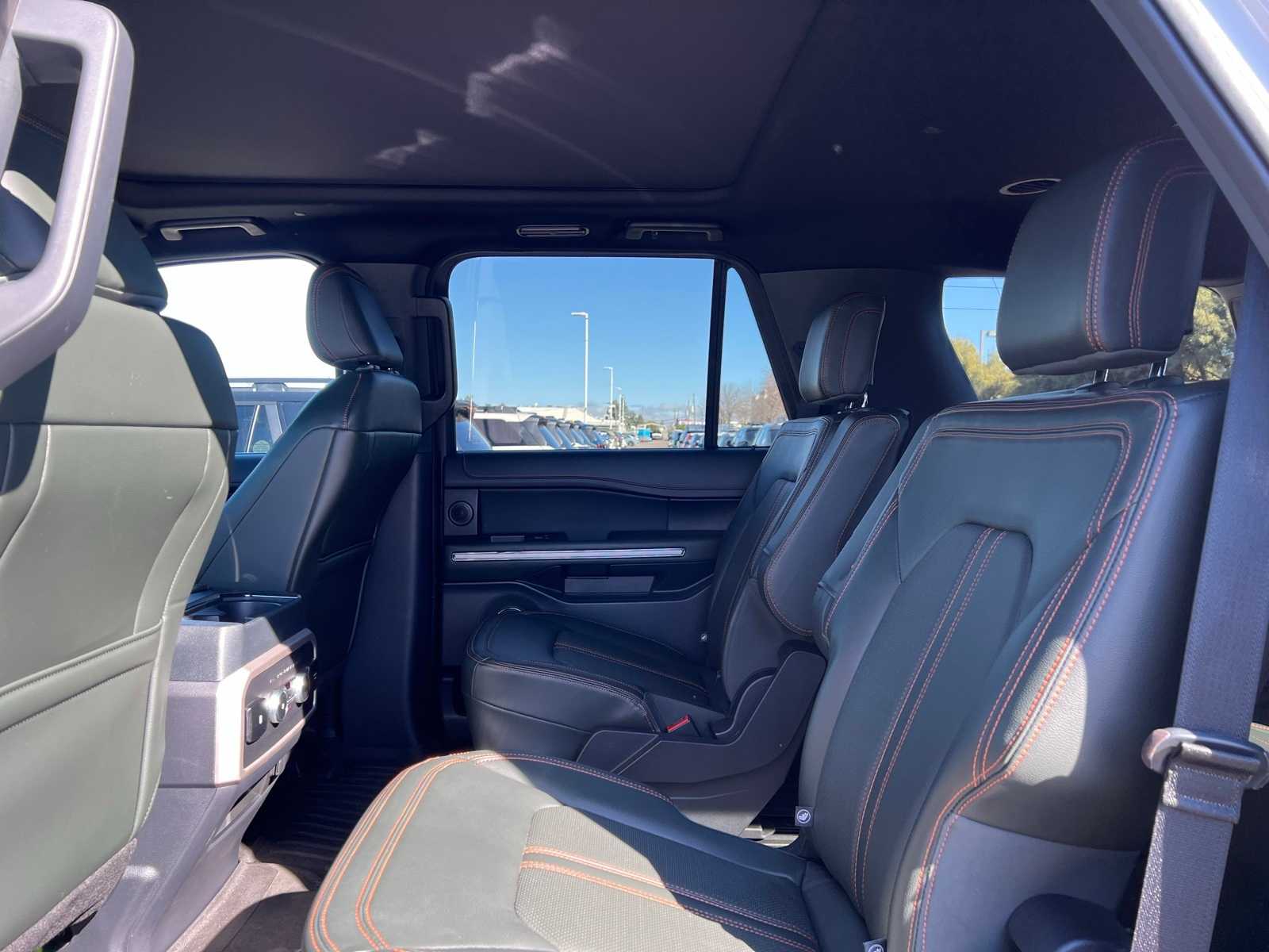 Thumbnail: 2022 Ford Expedition - 18