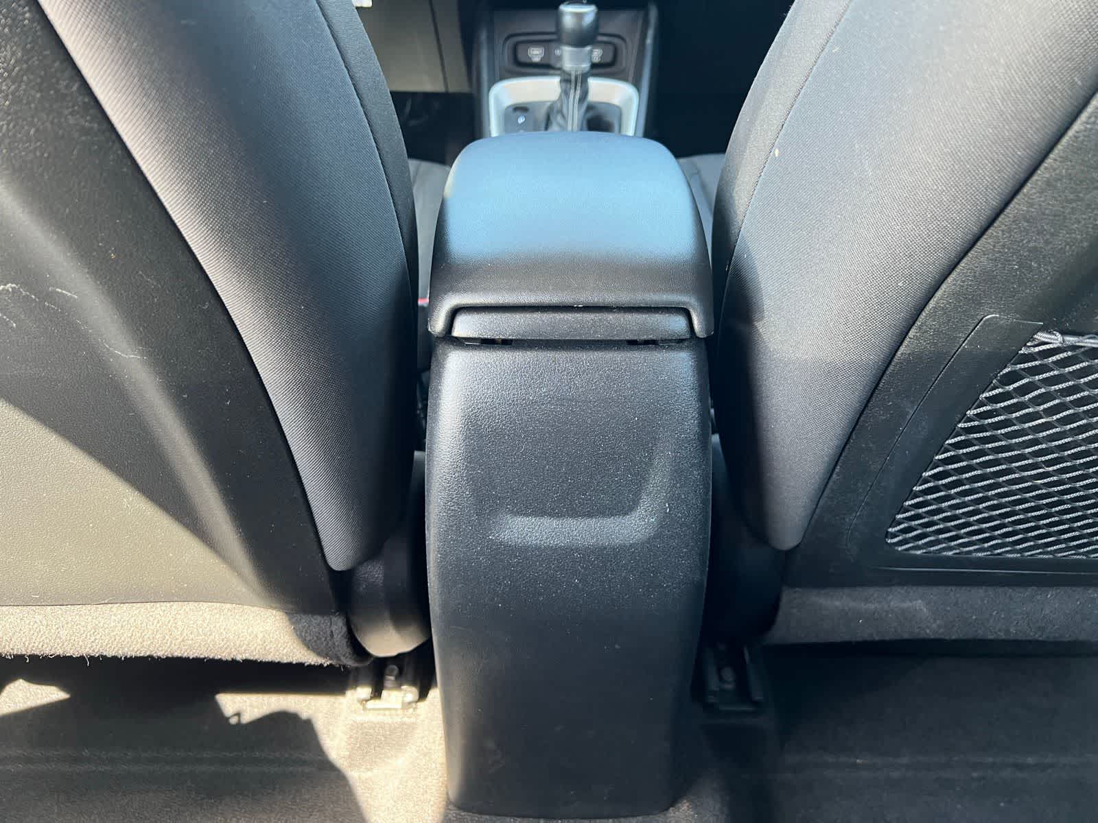 Thumbnail: 2023 Hyundai Venue - 30