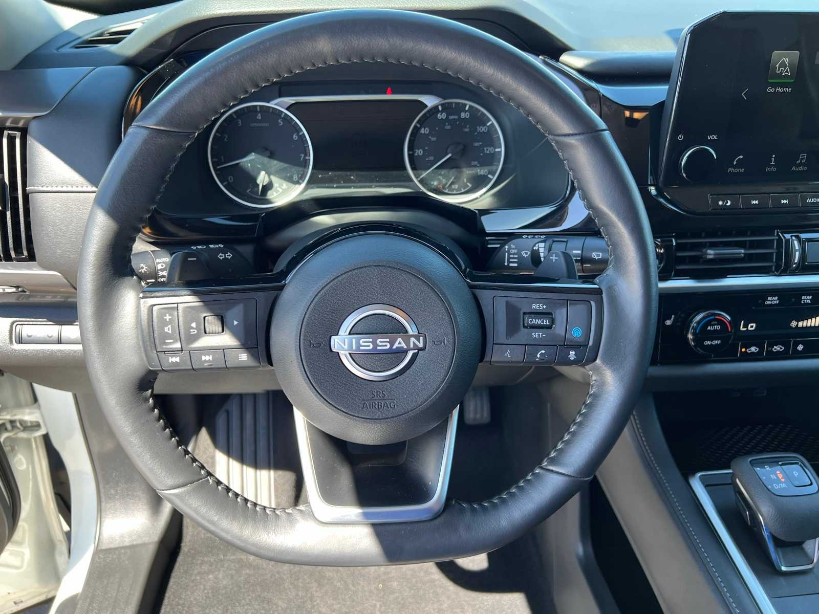 Thumbnail: 2022 Nissan Pathfinder - 30