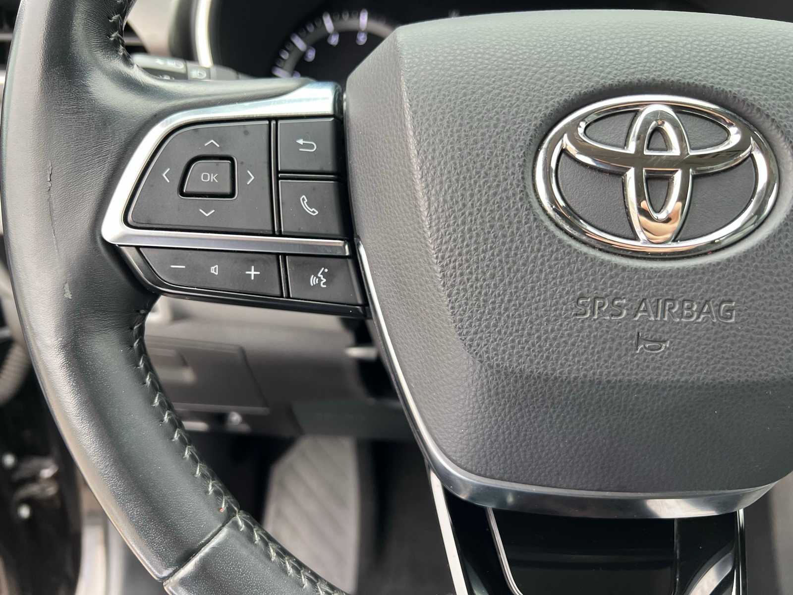 Thumbnail: 2021 Toyota Highlander - 35