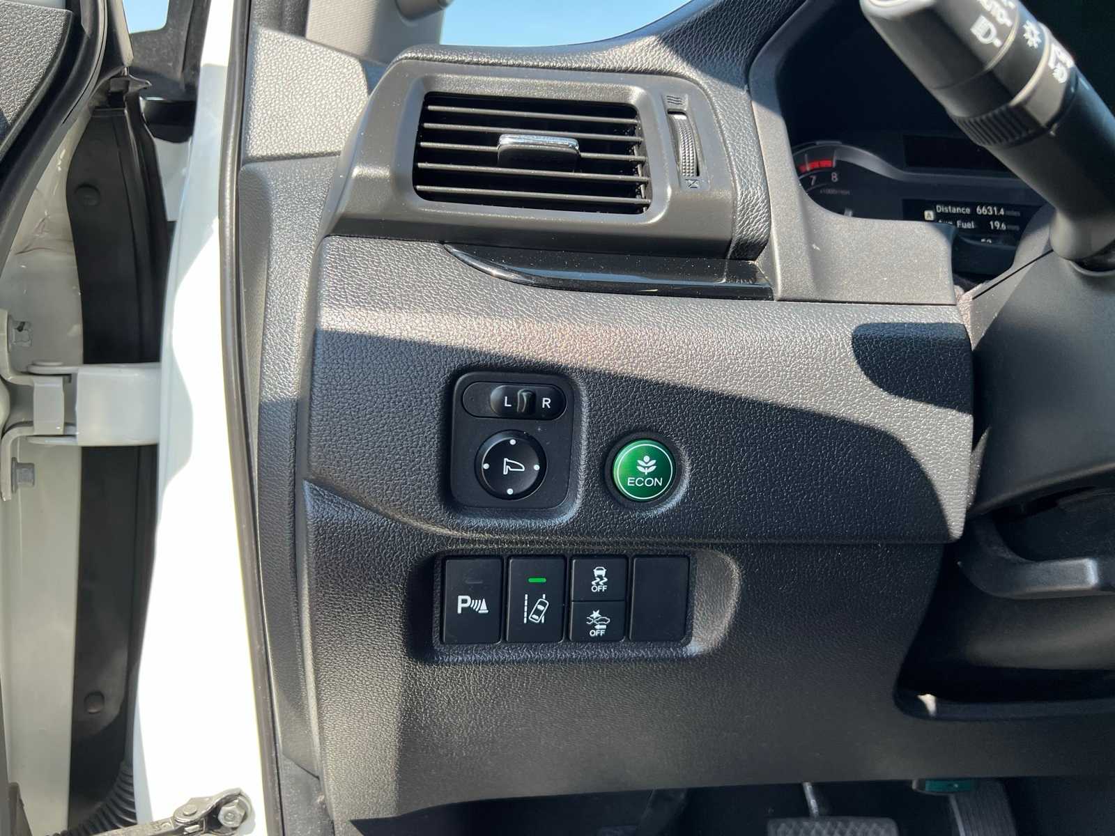 Thumbnail: 2018 Honda Pilot - 29