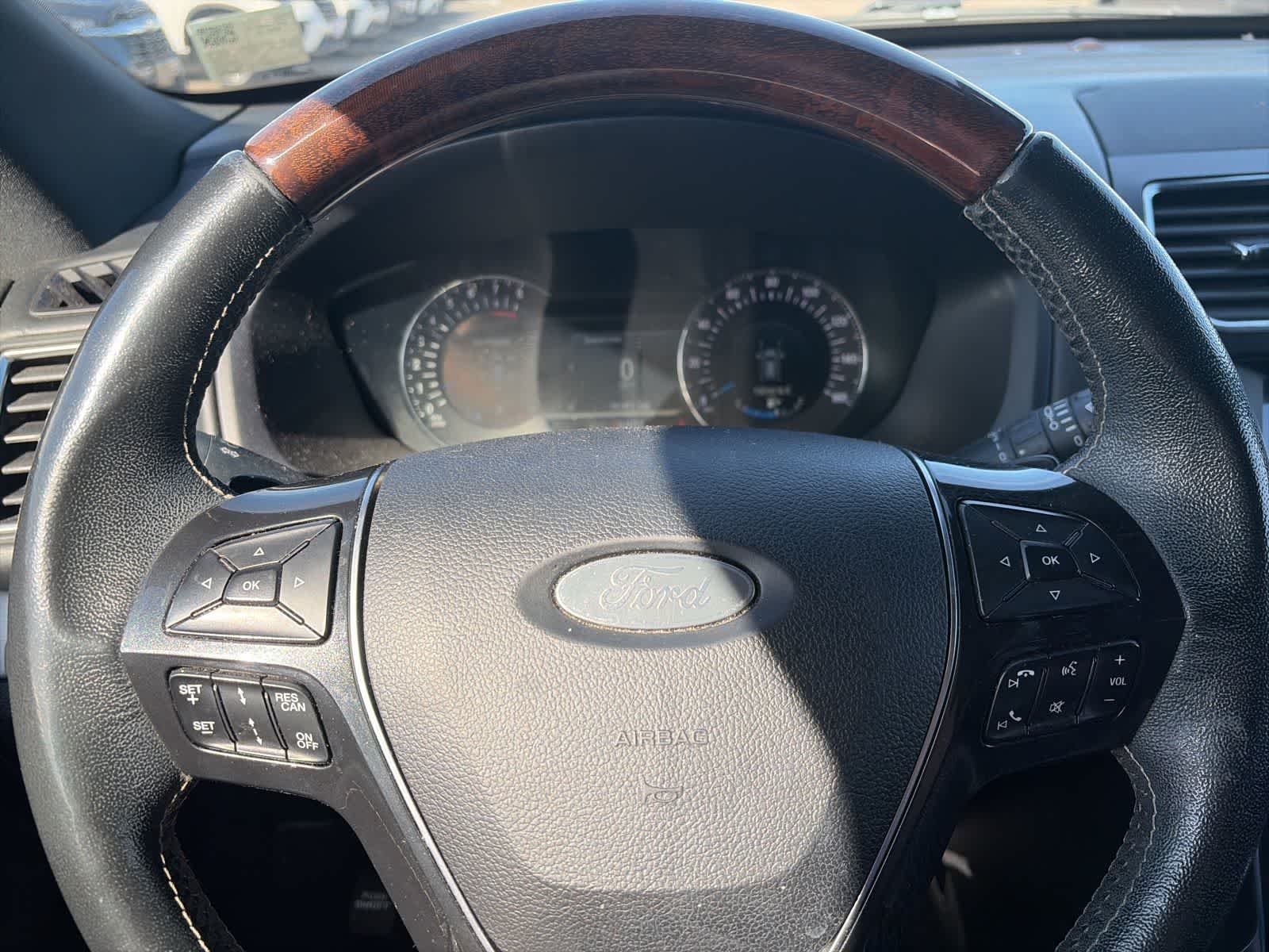 Thumbnail: 2018 Ford Explorer - 35