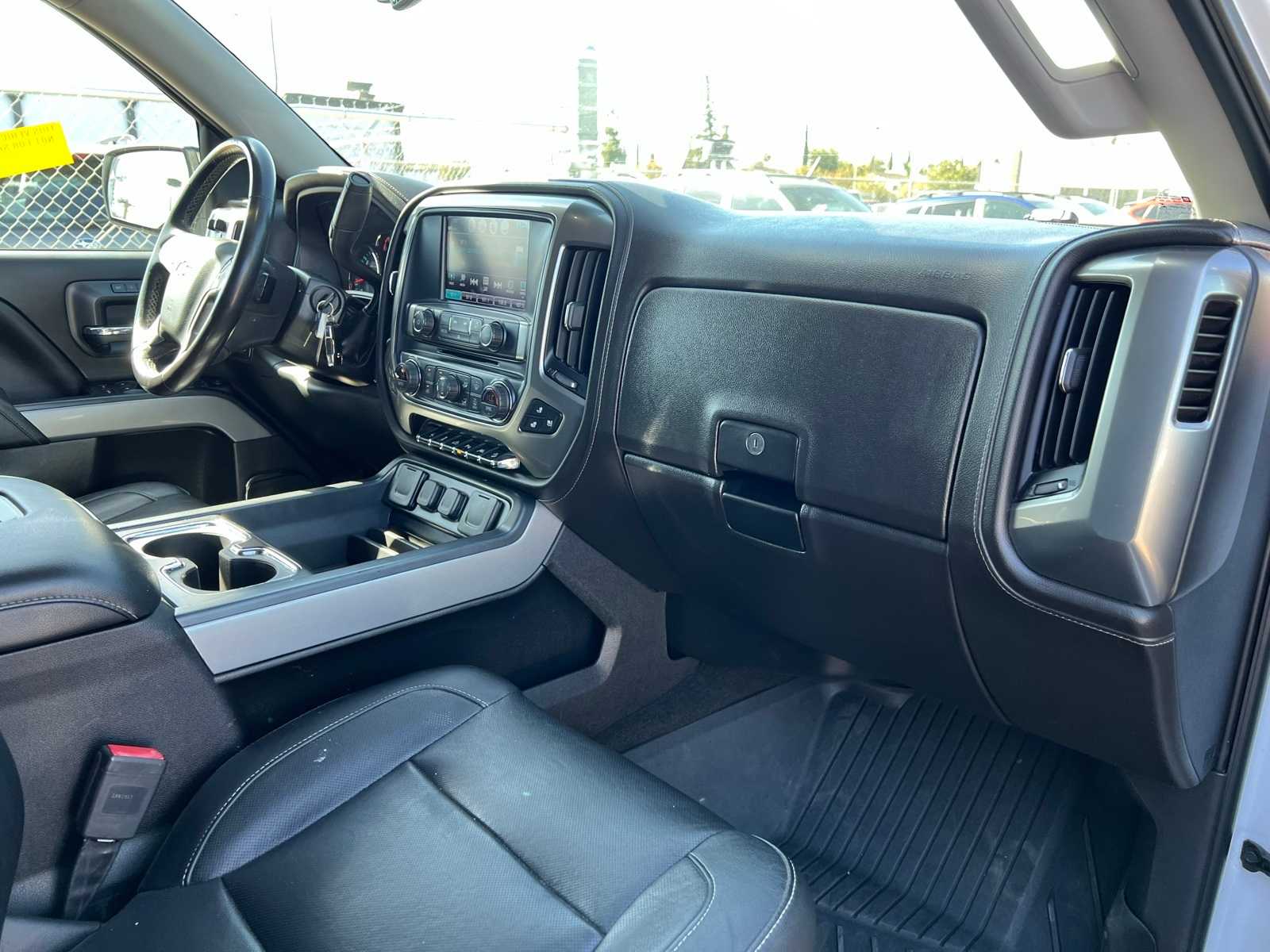 Thumbnail: 2018 Chevrolet Silverado 1500 - 24