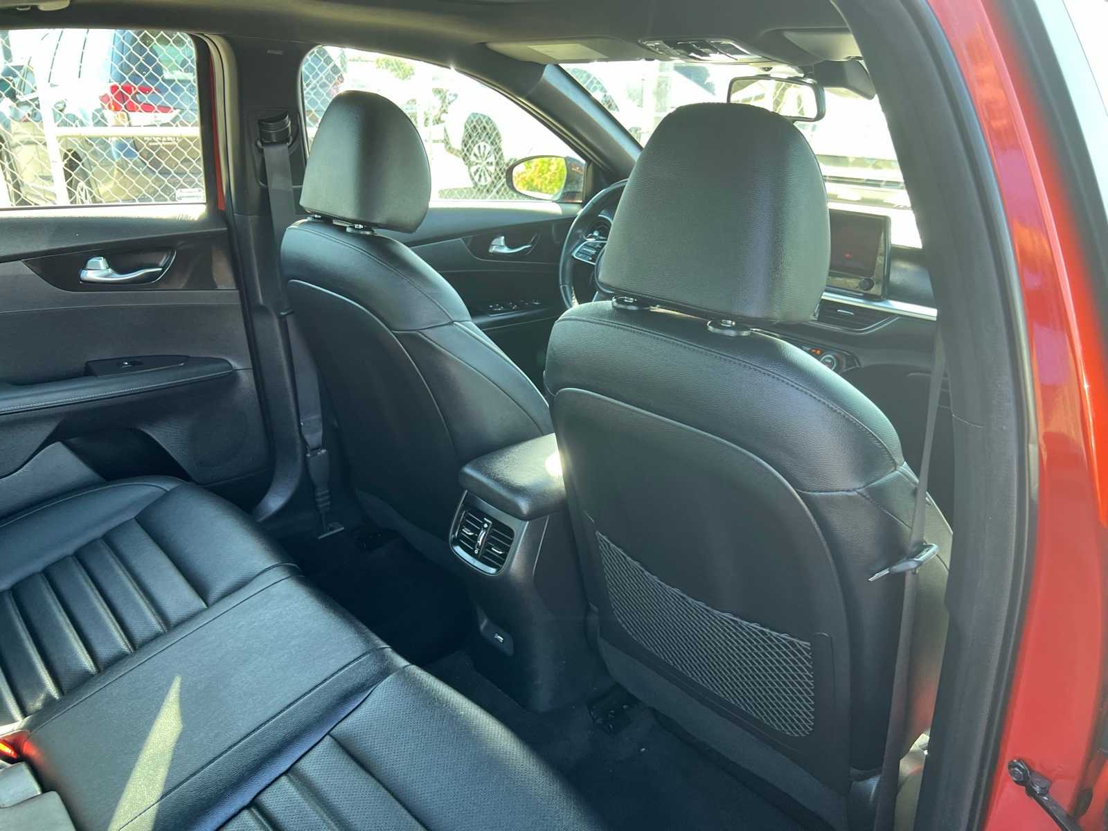 Thumbnail: 2023 Kia Forte - 21