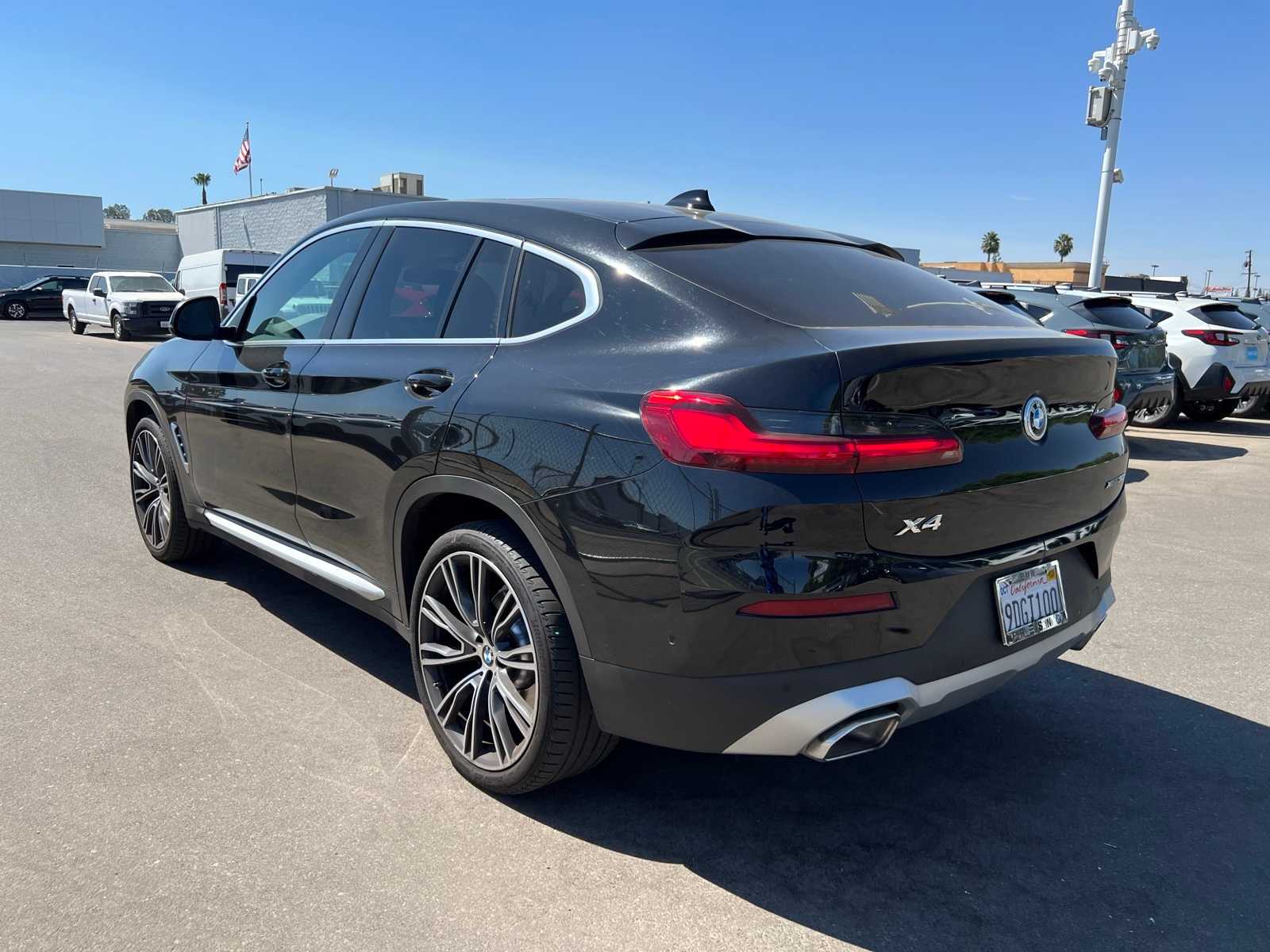 Thumbnail: 2023 BMW X4 - 3