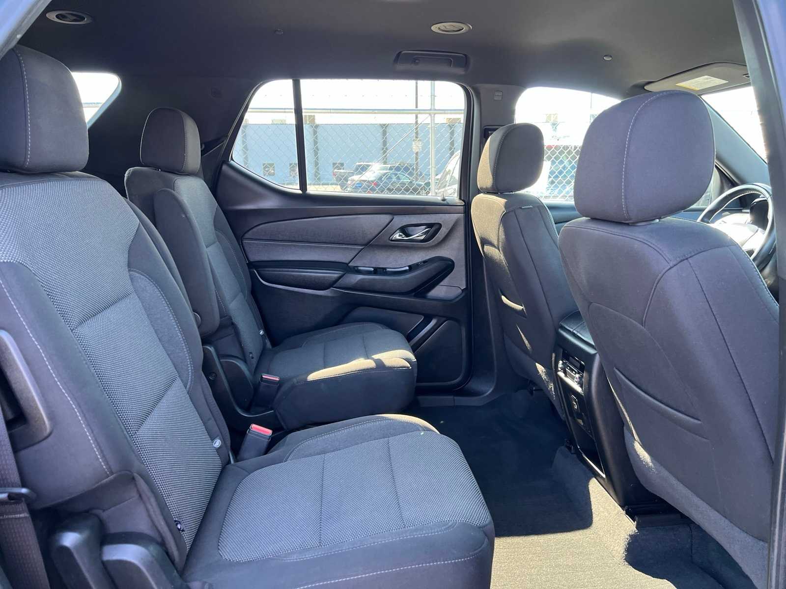 Thumbnail: 2023 Chevrolet Traverse - 23