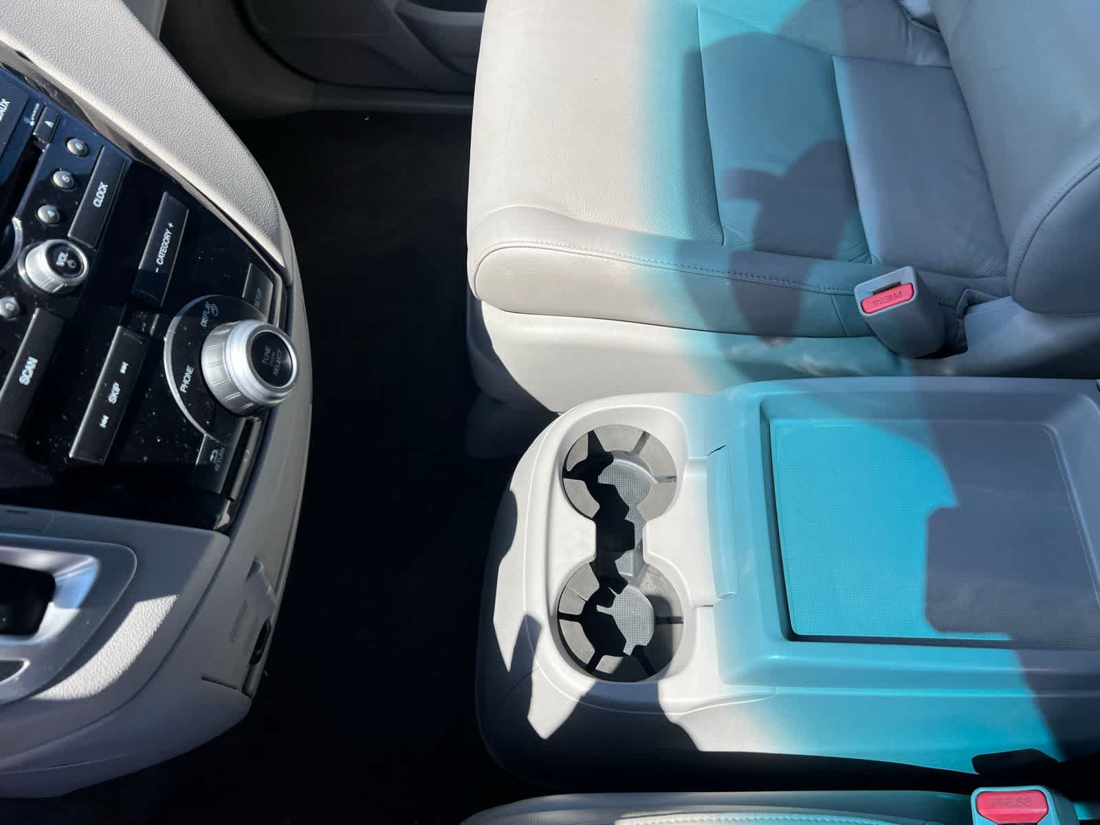 Thumbnail: 2011 Honda Odyssey - 38