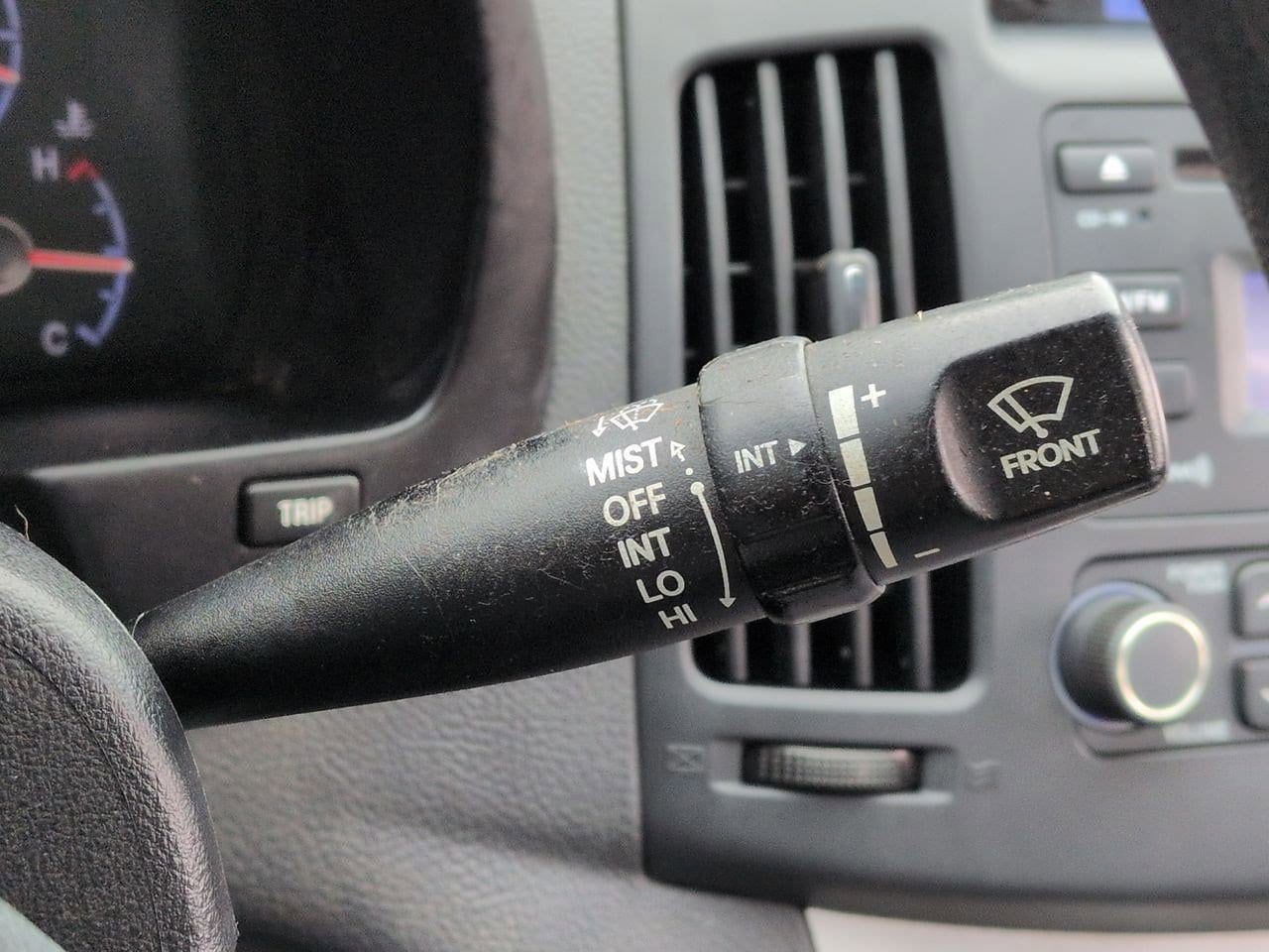 Thumbnail: 2009 Hyundai Elantra - 25