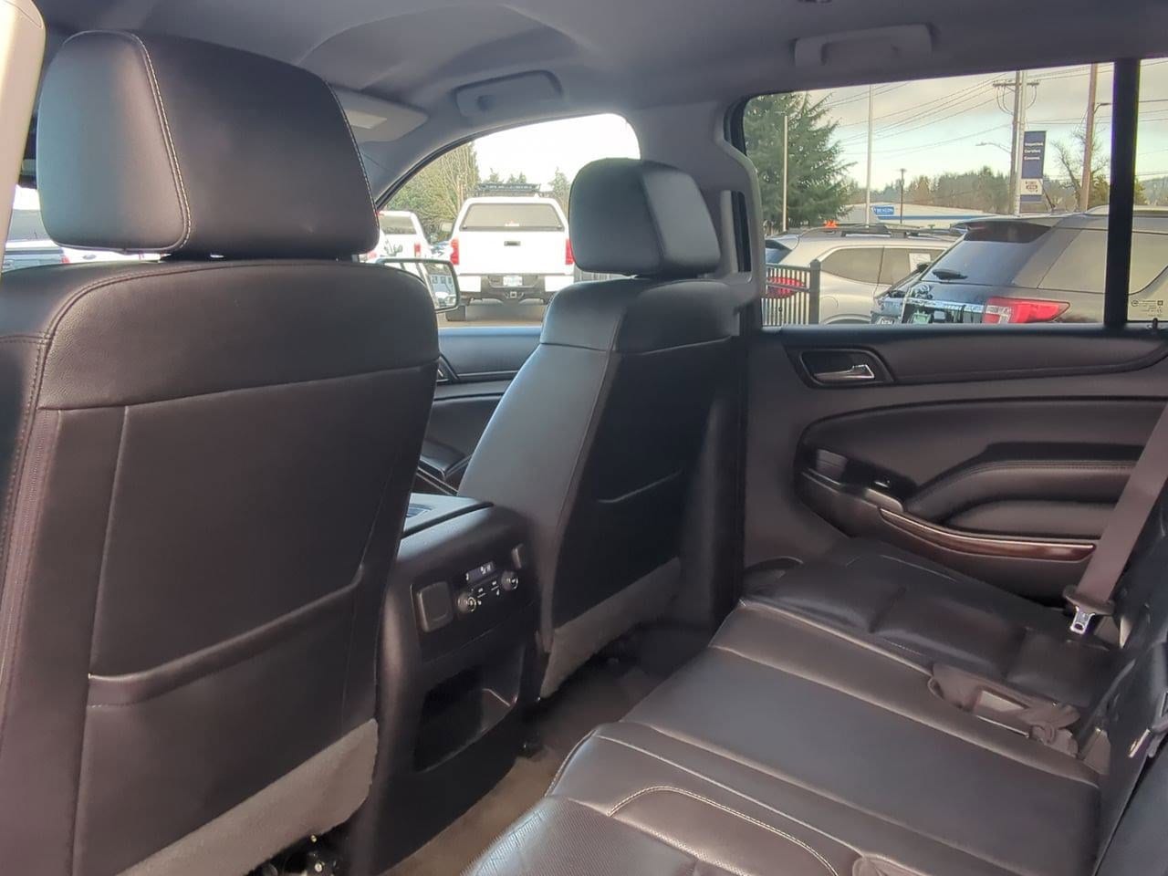 Thumbnail: 2017 GMC Yukon XL - 19