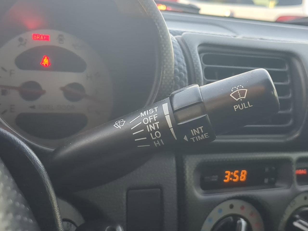 Thumbnail: 2001 Toyota MR2 Spyder - 18