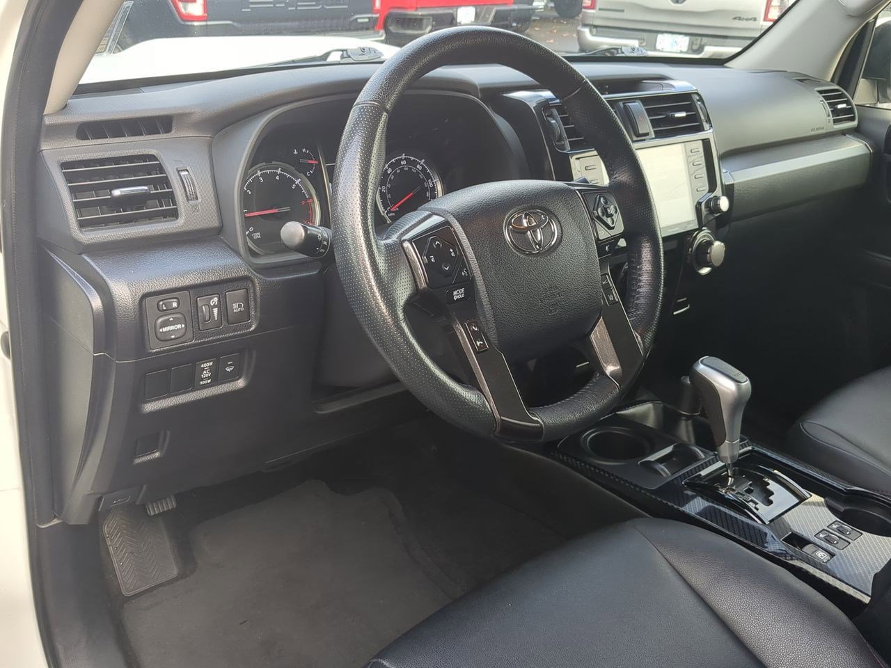 Thumbnail: 2023 Toyota 4Runner - 10