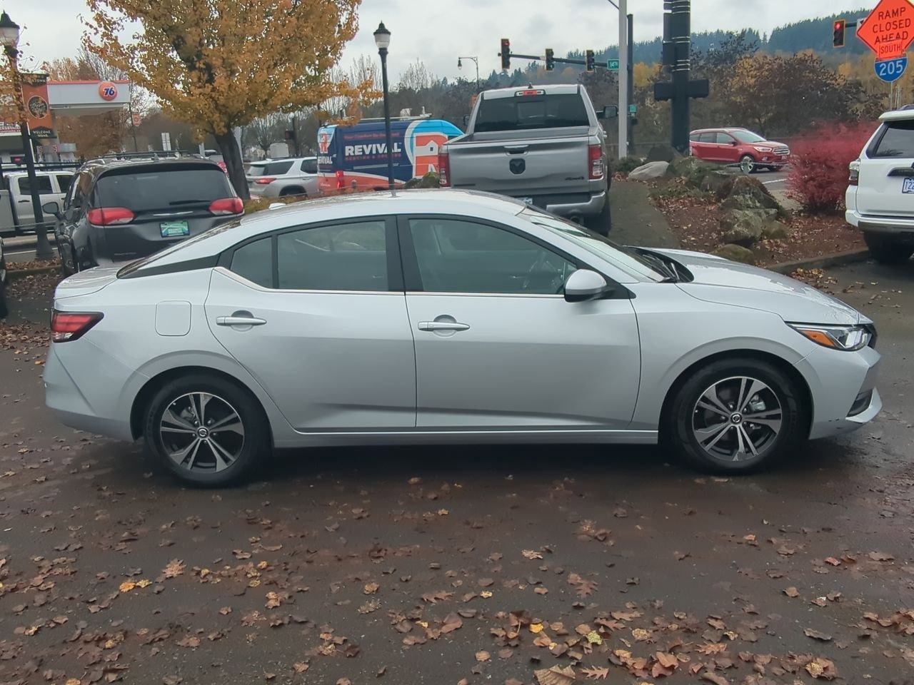 Thumbnail: 2023 Nissan Sentra - 9