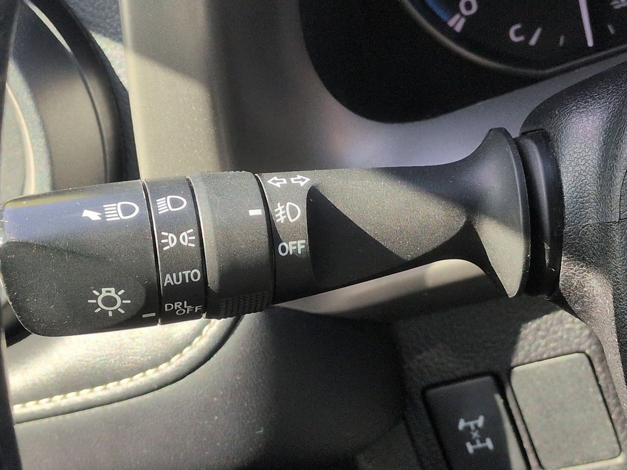 Thumbnail: 2017 Toyota RAV4 - 25