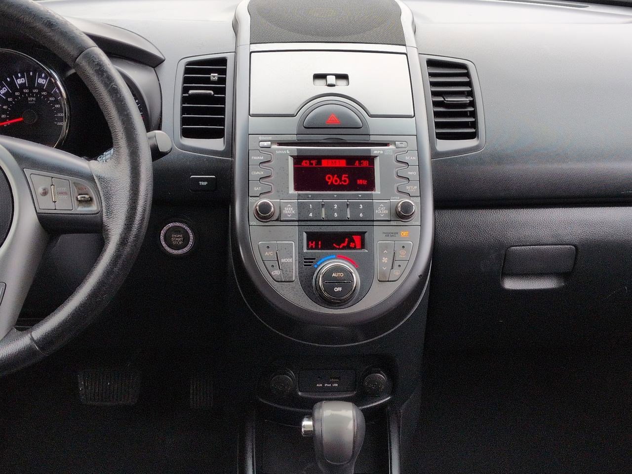 Thumbnail: 2011 Kia Soul - 29