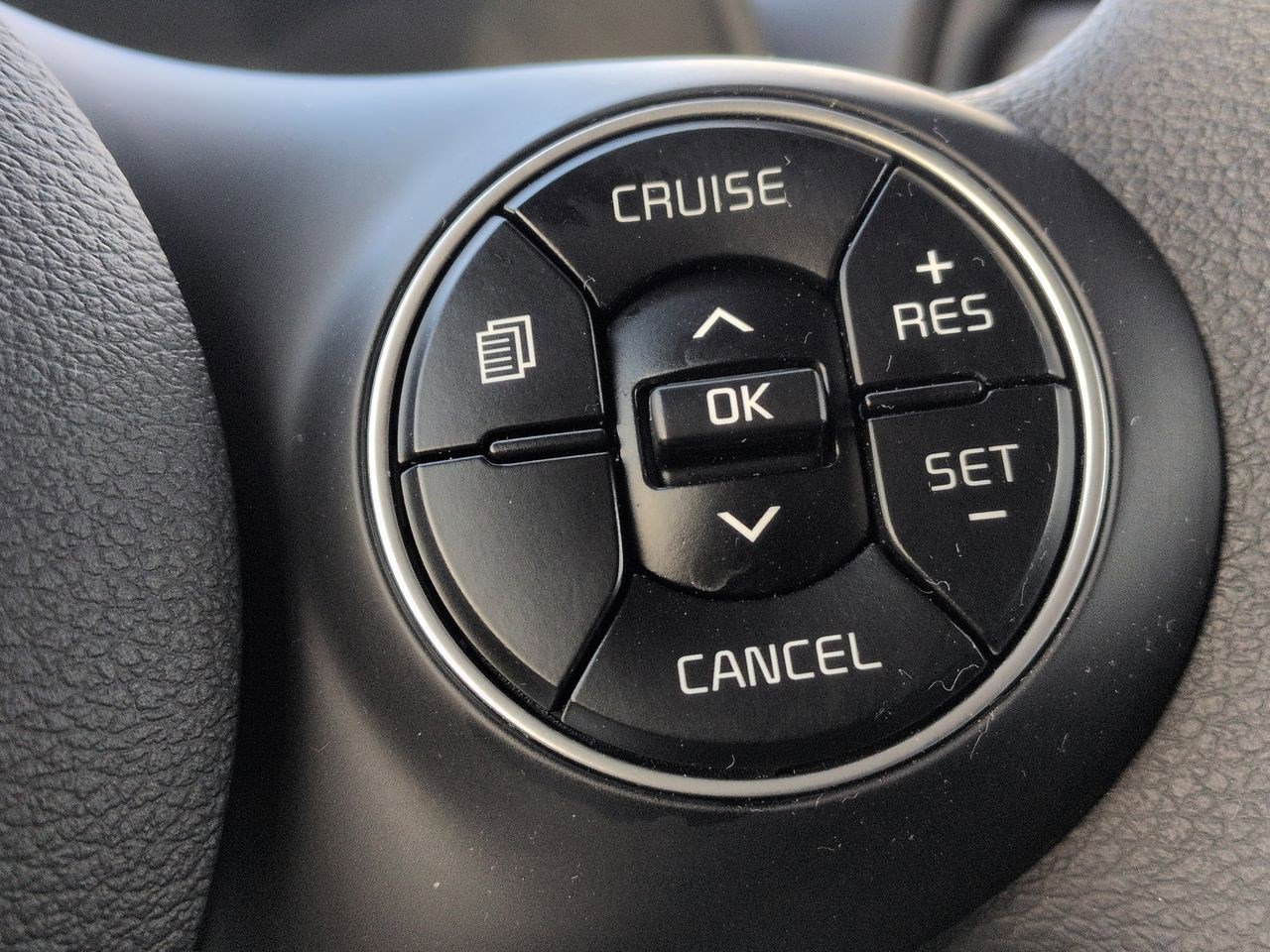 Thumbnail: 2020 Kia Soul - 25