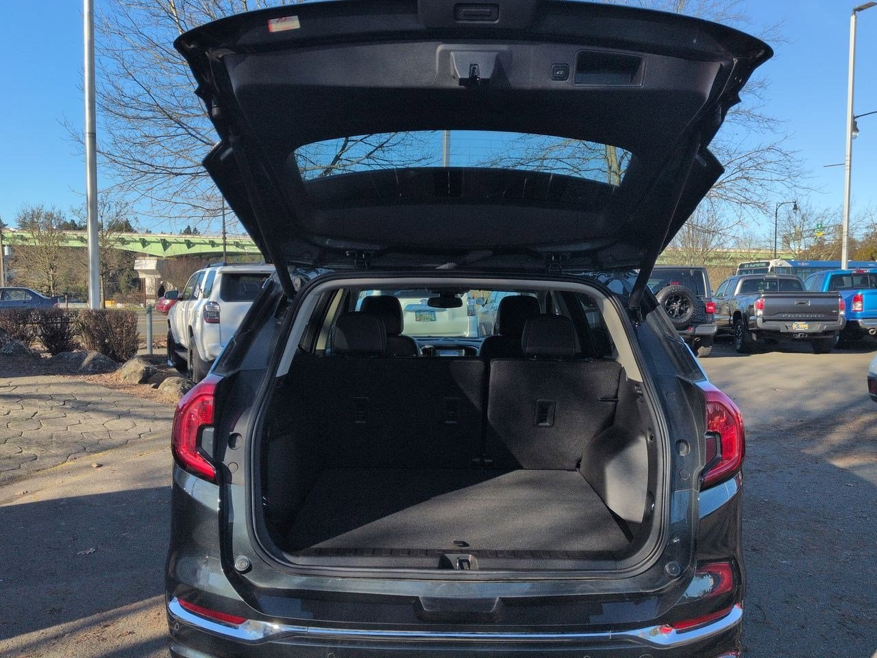 Thumbnail: 2022 GMC Terrain - 36