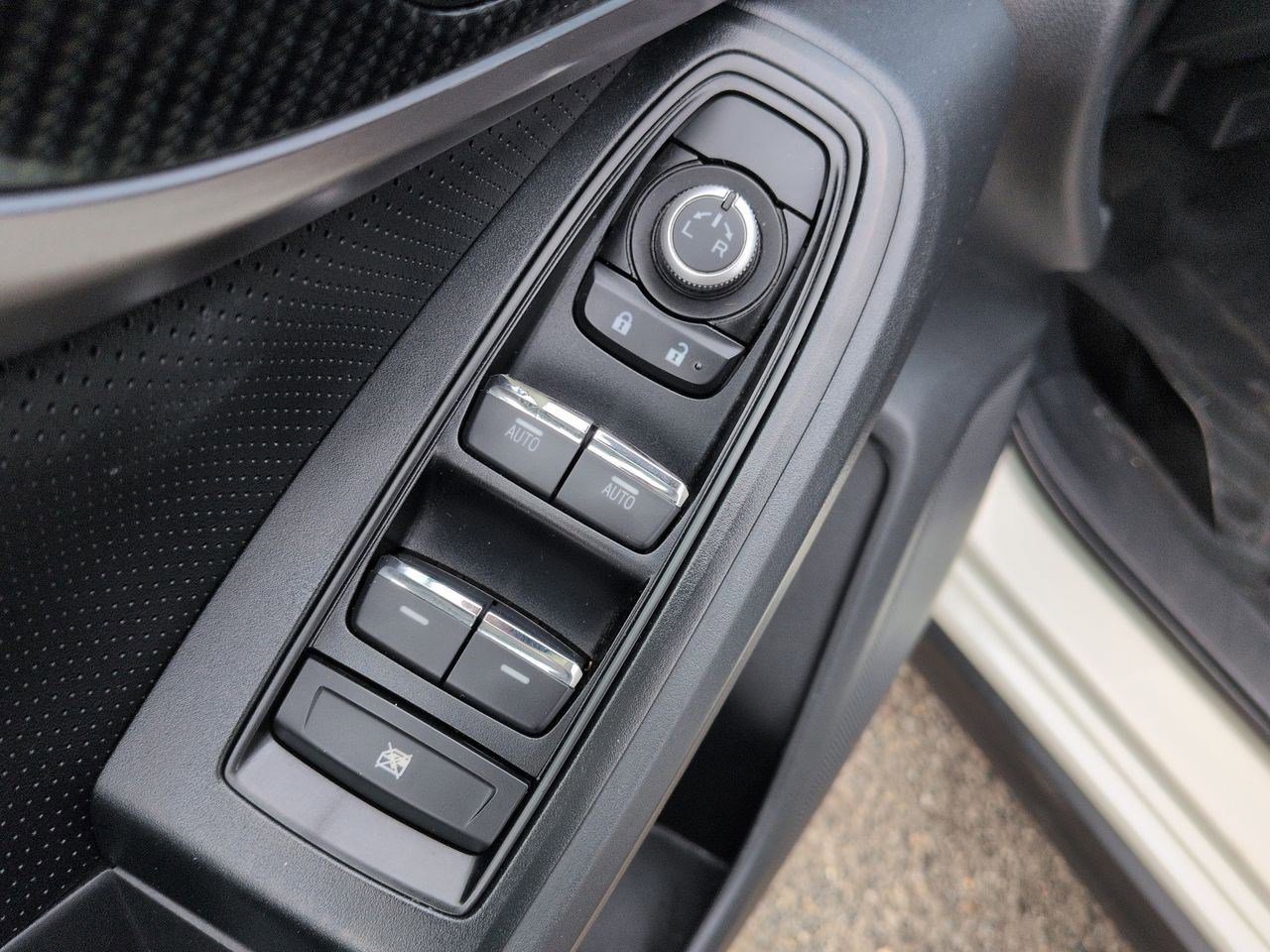 Thumbnail: 2020 Subaru Crosstrek - 25