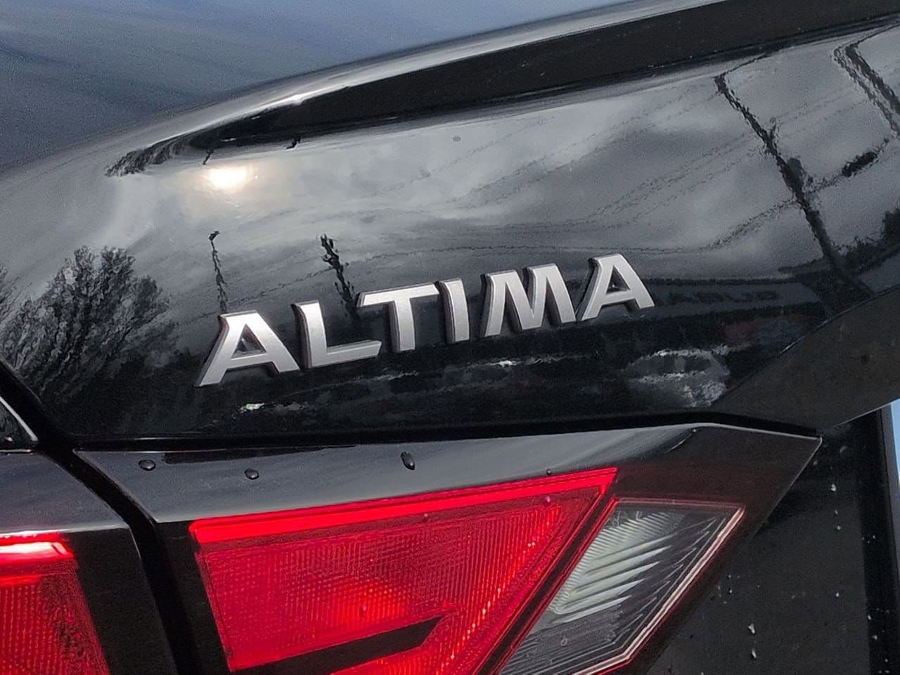 Thumbnail: 2025 Nissan Altima - 12