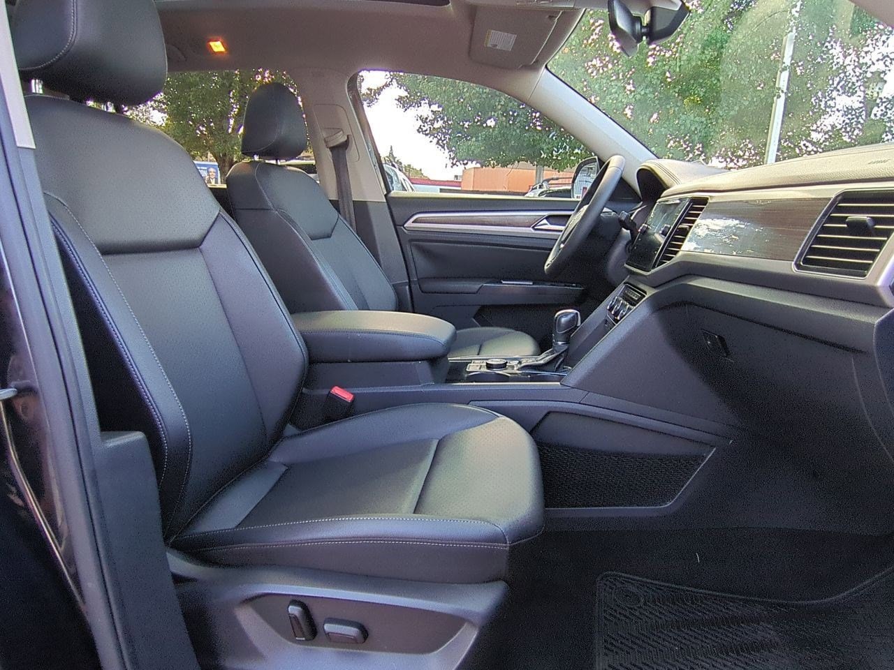 Thumbnail: 2019 Volkswagen Atlas - 24