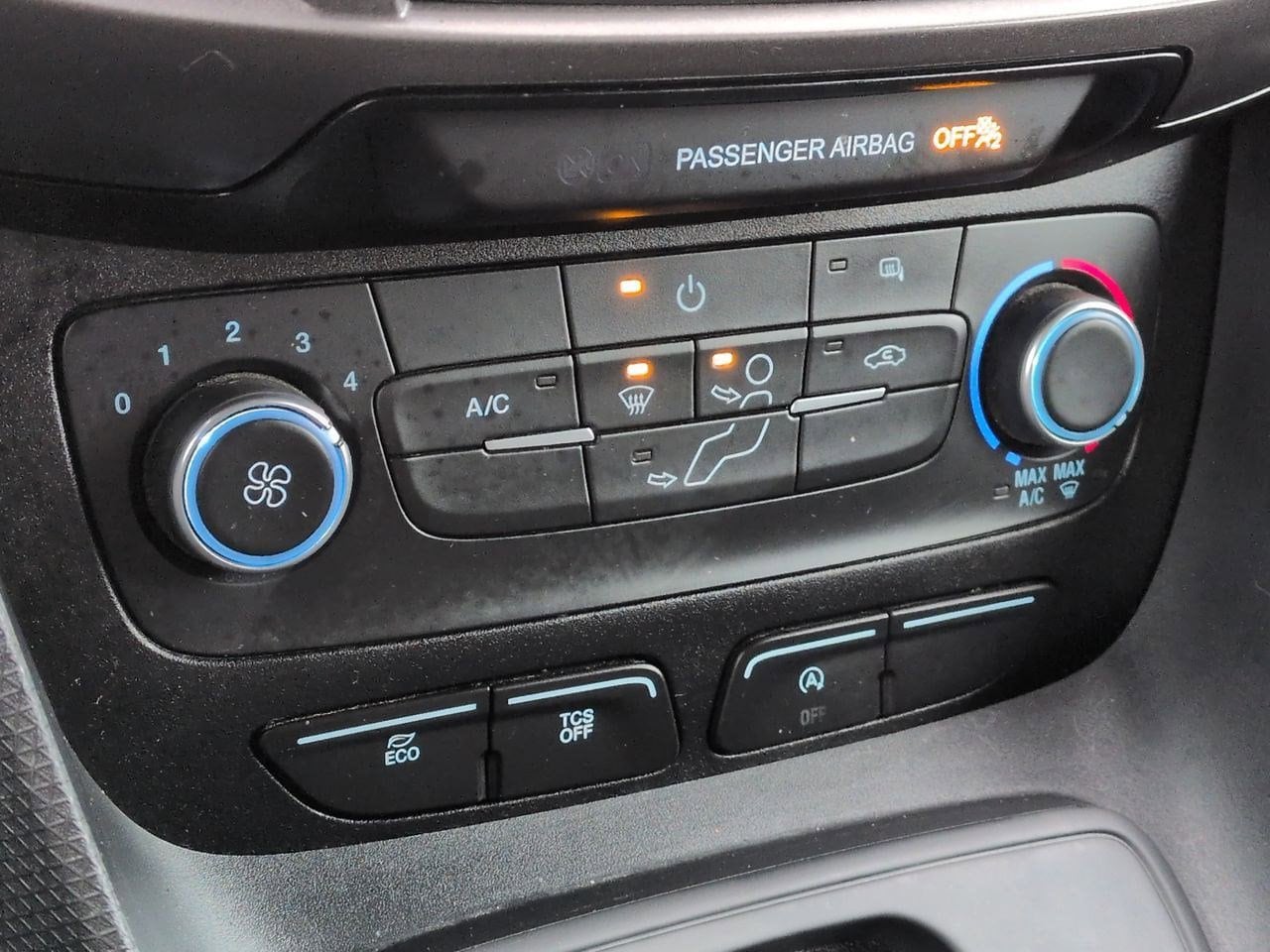 Thumbnail: 2023 Ford Transit Series - 32