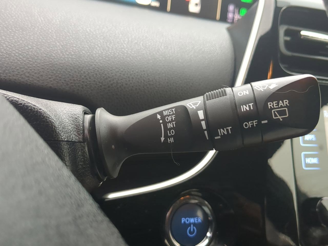 Thumbnail: 2016 Toyota Prius - 25