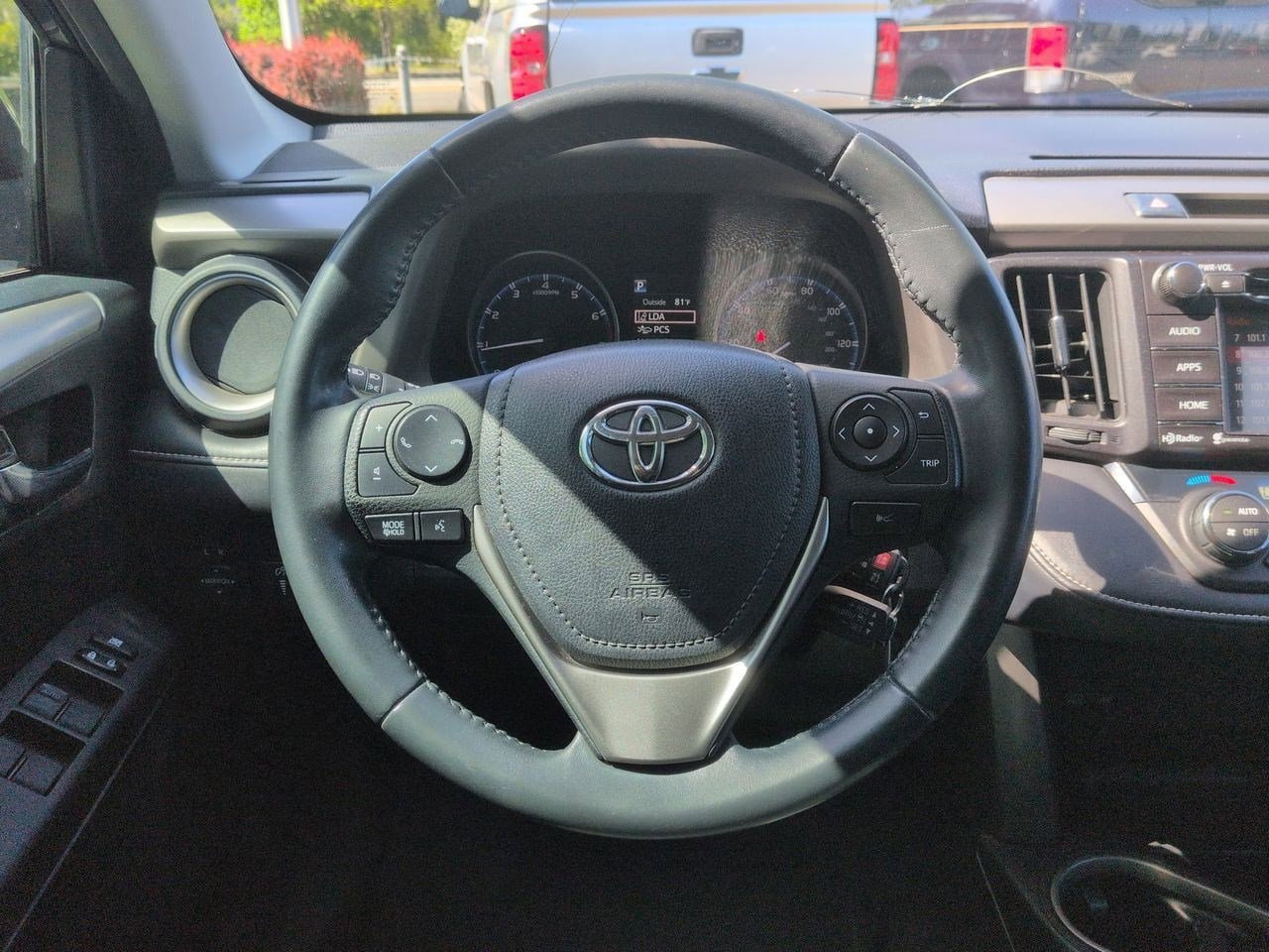 Thumbnail: 2017 Toyota RAV4 - 21