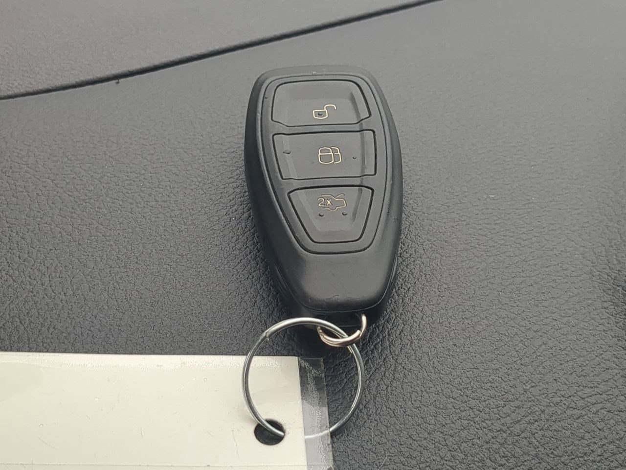 Thumbnail: 2014 Ford C-Max - 37