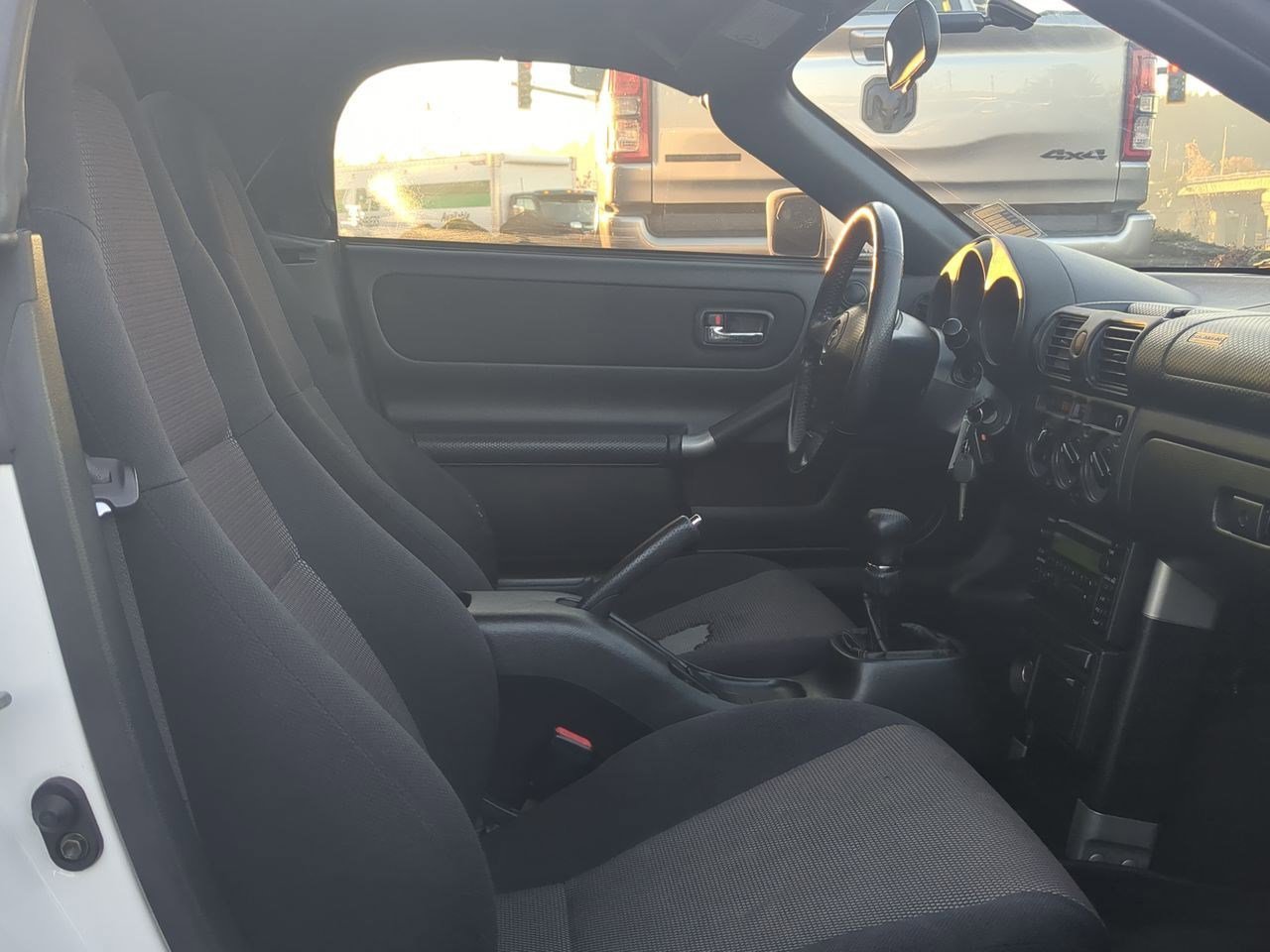 Thumbnail: 2001 Toyota MR2 Spyder - 17