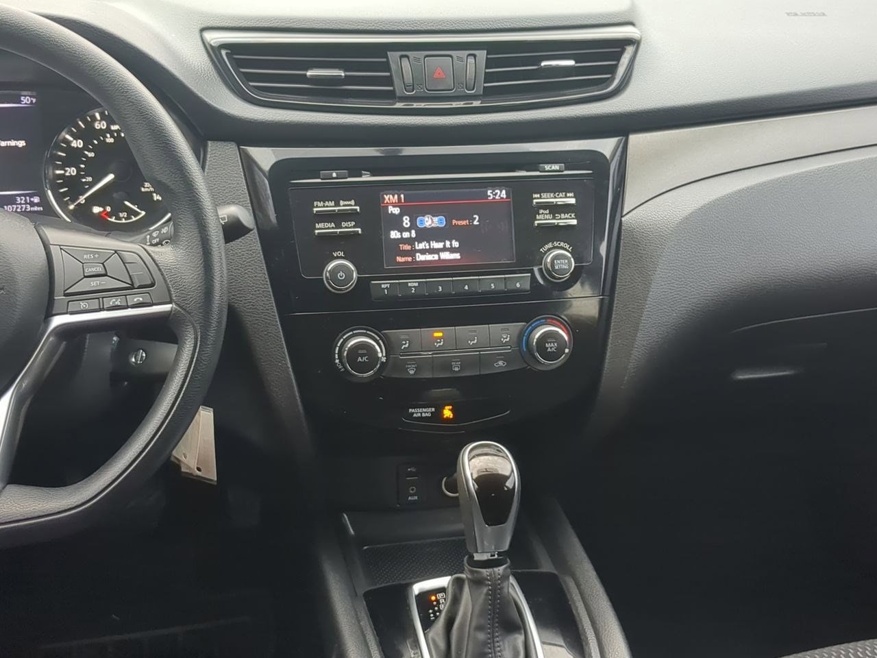 Thumbnail: 2018 Nissan Rogue Sport - 26