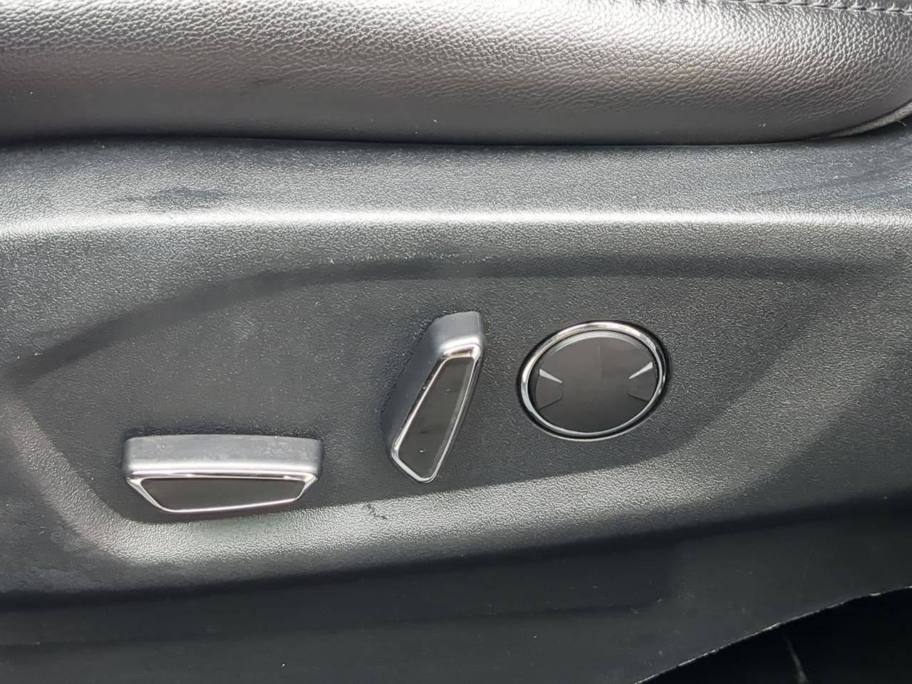 Thumbnail: 2018 Ford Explorer - 18