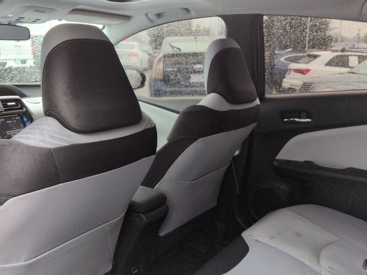 Thumbnail: 2016 Toyota Prius - 16