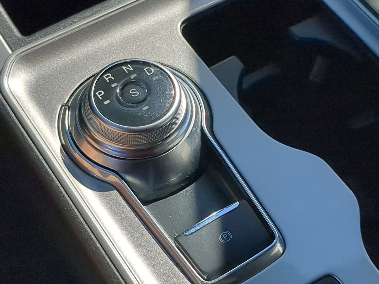 Thumbnail: 2024 Ford Edge - 38