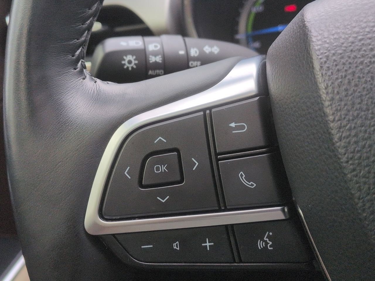 Thumbnail: 2020 Toyota Highlander - 25