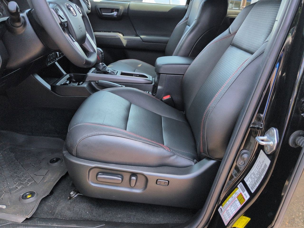 Thumbnail: 2023 Toyota Tacoma - 24