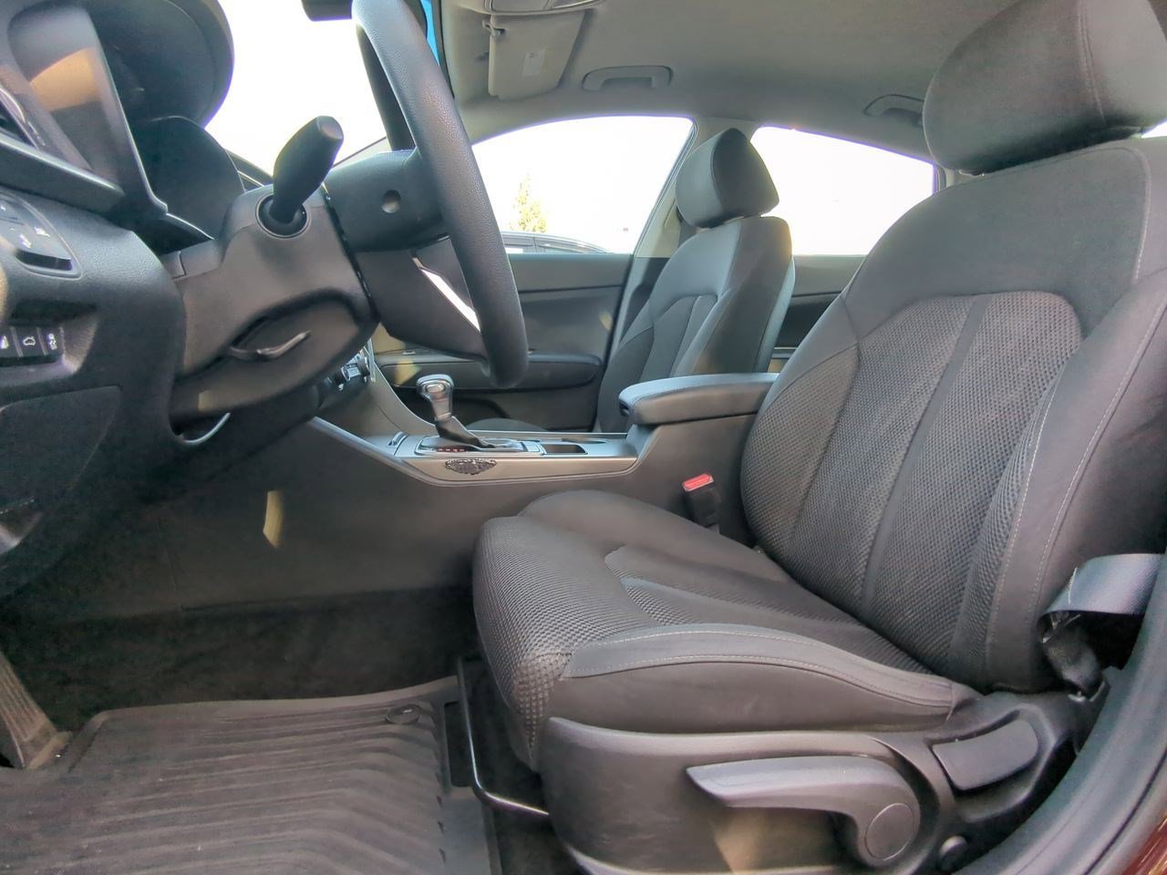 Thumbnail: 2020 Kia Optima - 17