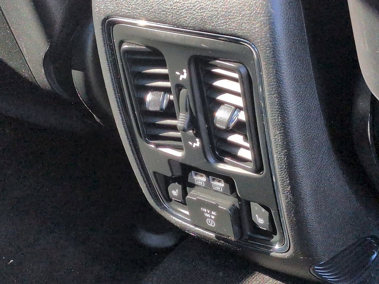 Thumbnail: 2014 Jeep Grand Cherokee - 22