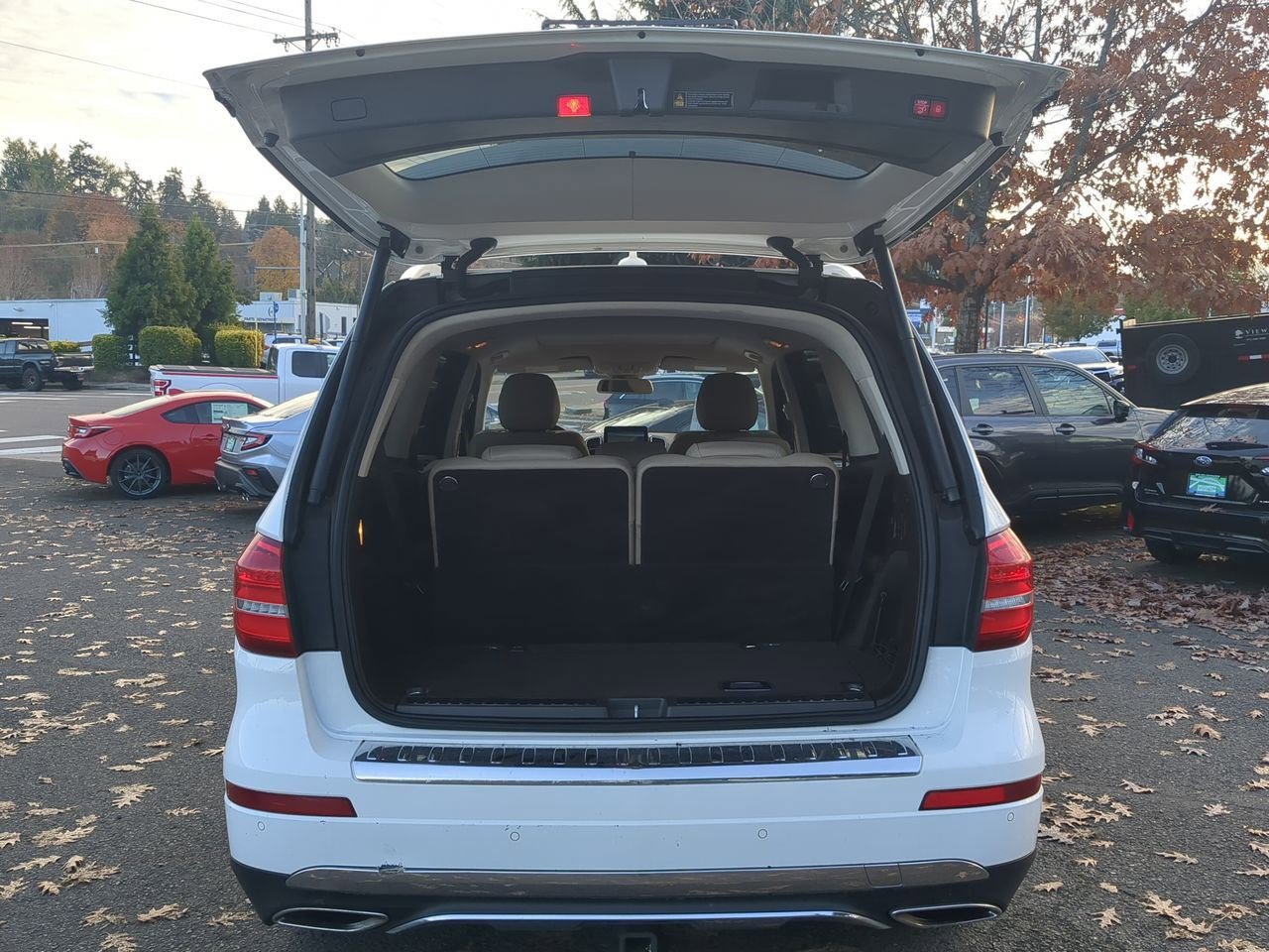 Thumbnail: 2019 Mercedes-Benz GLS - 34