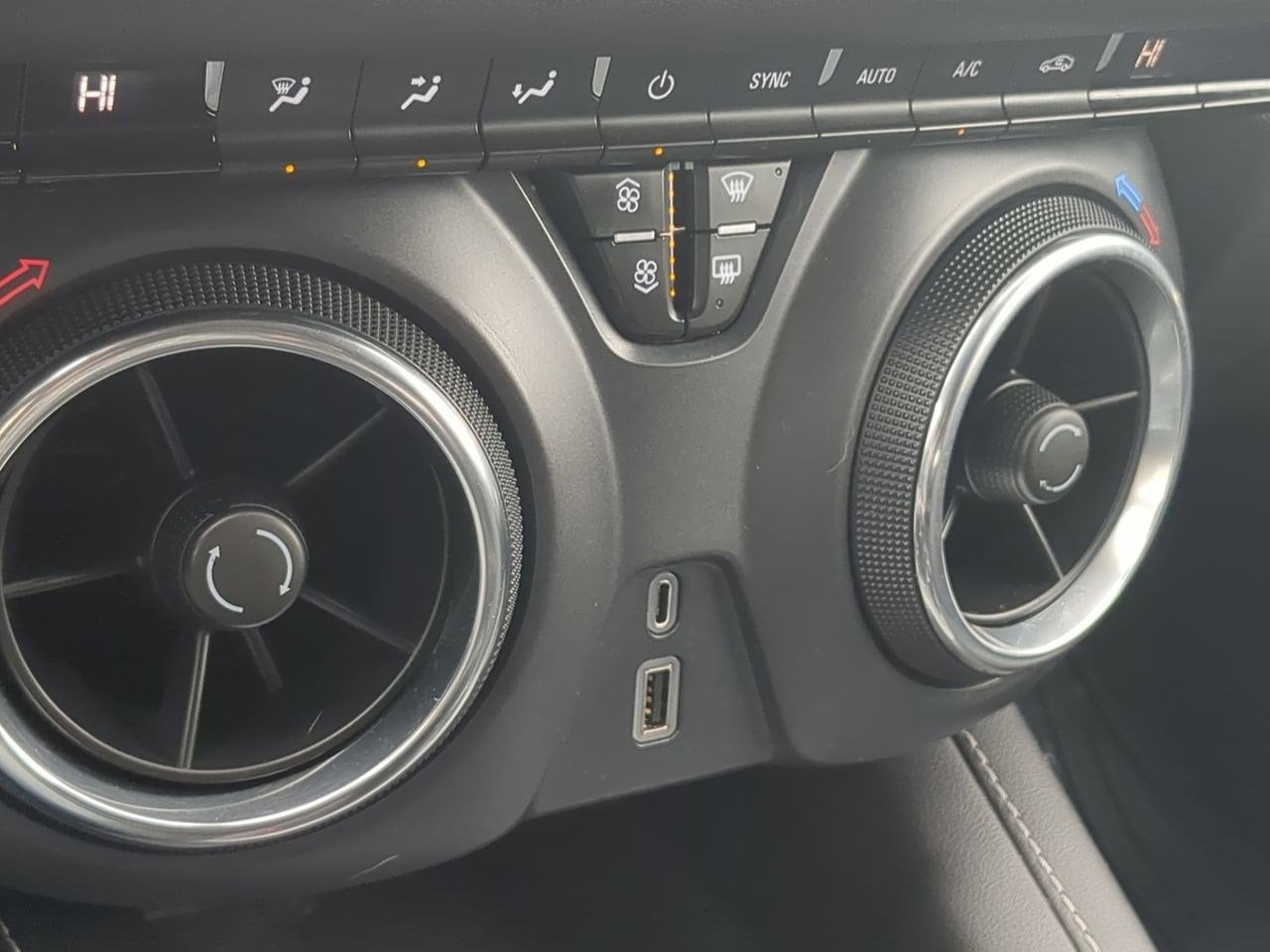 Thumbnail: 2023 Chevrolet Blazer - 31