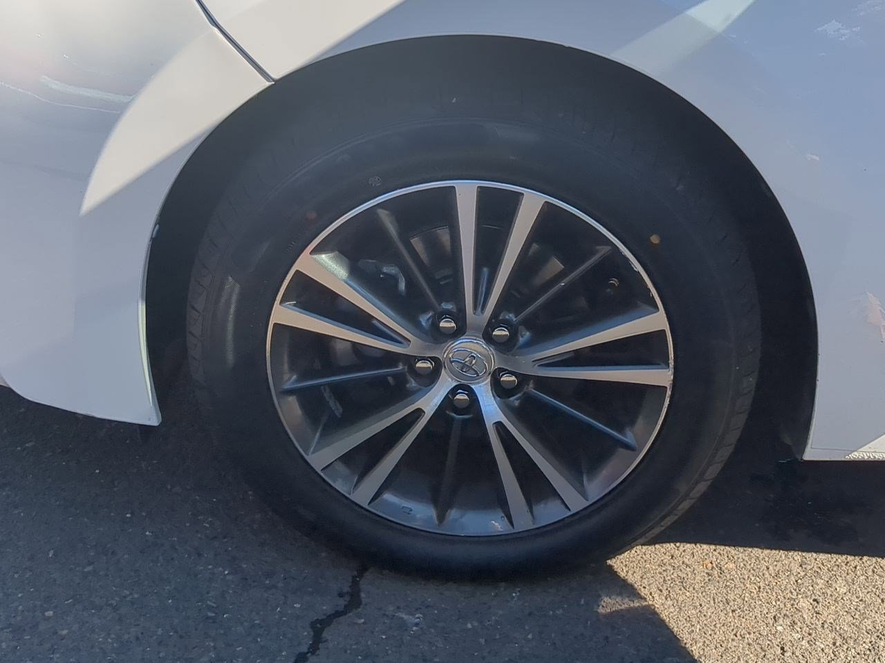 Thumbnail: 2016 Toyota Corolla - 14