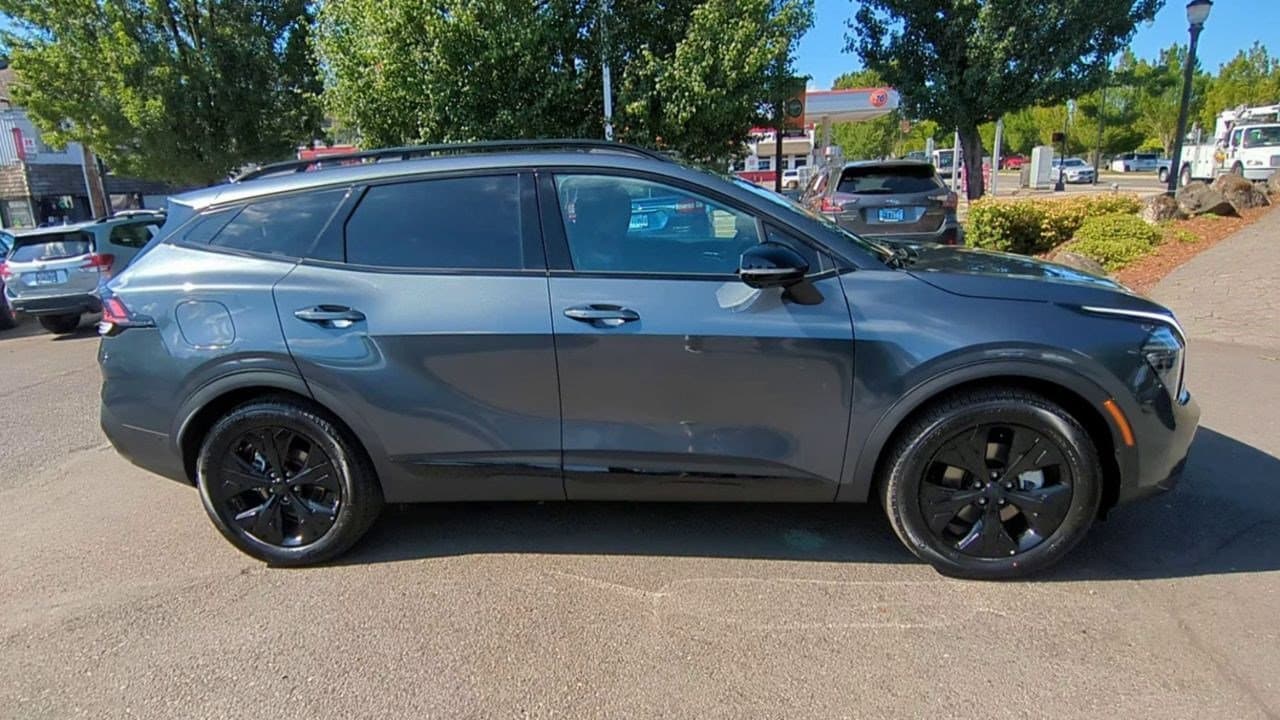 Thumbnail: 2025 Kia Sportage - 9