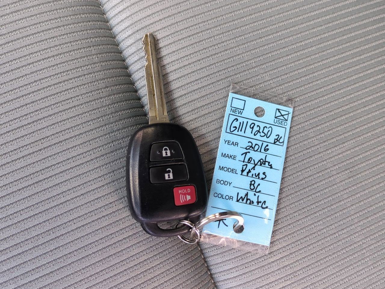 Thumbnail: 2016 Toyota Prius c - 35
