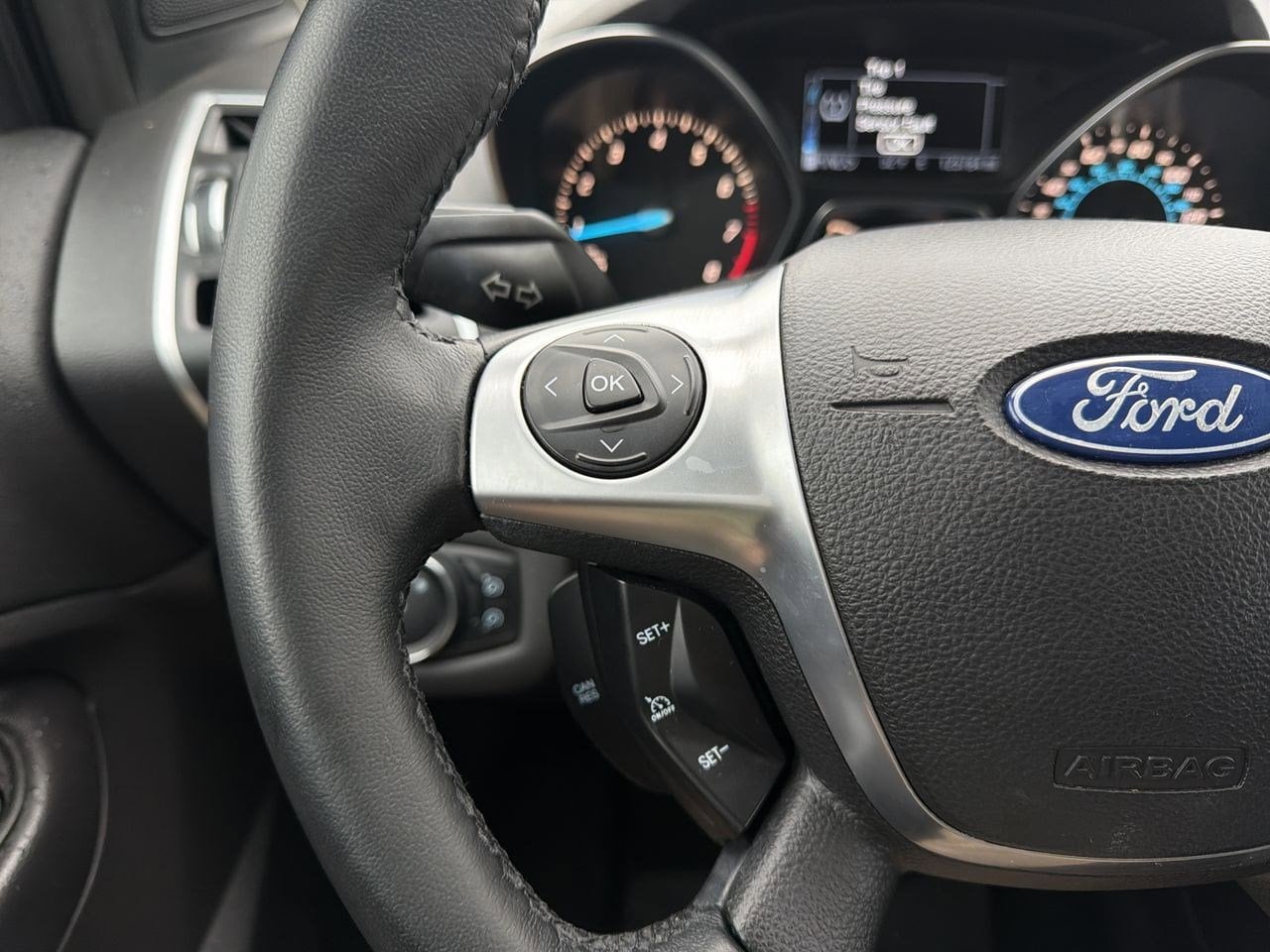 Thumbnail: 2013 Ford Escape - 31