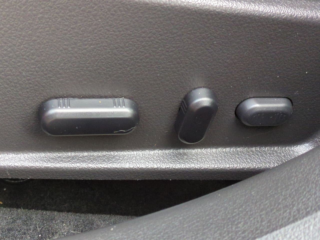 Thumbnail: 2012 Lincoln MKZ - 18