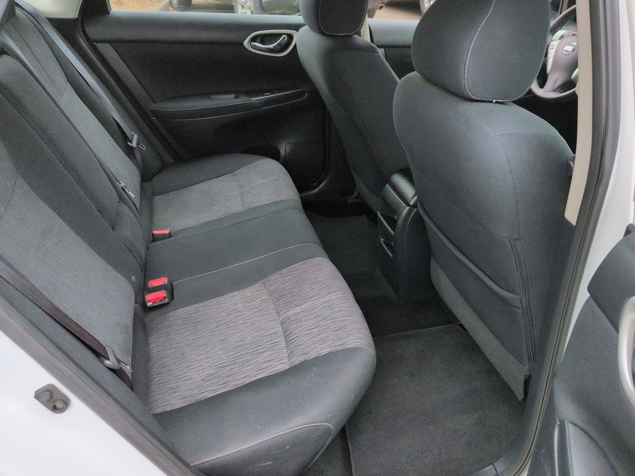 Thumbnail: 2014 Nissan Sentra - 21