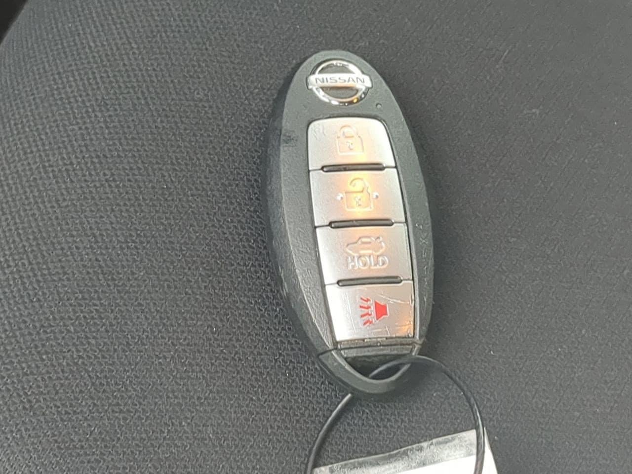 Thumbnail: 2023 Nissan Sentra - 33